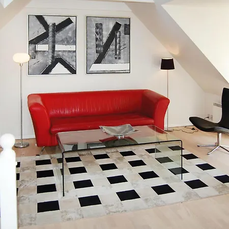 בית נופש Three-bedroom In בלבאנד