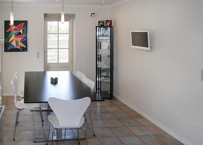 Ferienhaus Three-bedroom In Blåvand